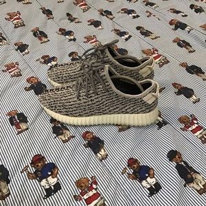 Turtle dove Yeezy’s